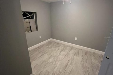 Villa ou maison à louer à Orlando, Floride: 4 chambres, 117.89 m2 № 2396855 - photo 13