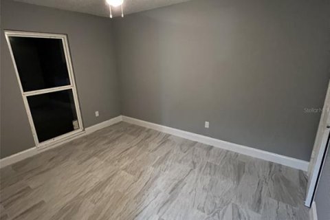 Villa ou maison à louer à Orlando, Floride: 4 chambres, 117.89 m2 № 2396855 - photo 7