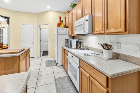 Casa en venta en Brandon, Florida, 5 dormitorios, 312.62 m2 № 2296810 - foto 24
