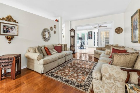 Casa en venta en Brandon, Florida, 5 dormitorios, 312.62 m2 № 2296810 - foto 10