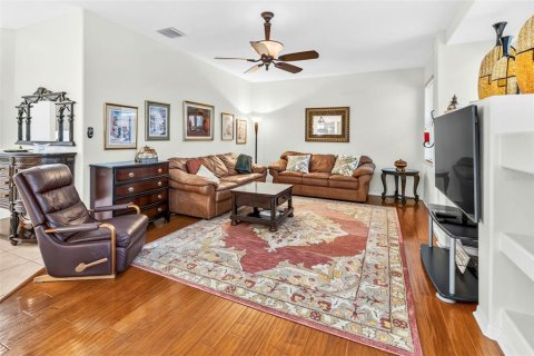 Casa en venta en Brandon, Florida, 5 dormitorios, 312.62 m2 № 2296810 - foto 30