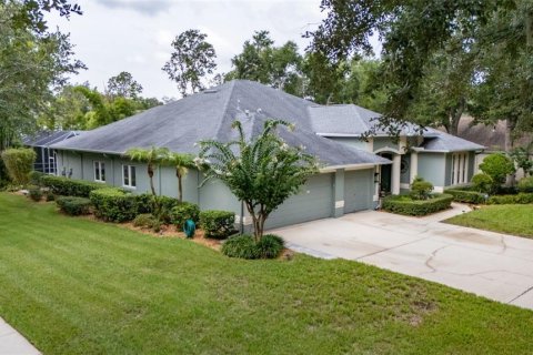 Casa en venta en Brandon, Florida, 5 dormitorios, 312.62 m2 № 2296810 - foto 4