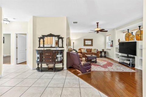 Casa en venta en Brandon, Florida, 5 dormitorios, 312.62 m2 № 2296810 - foto 28
