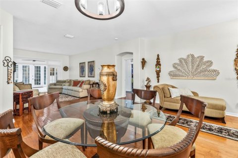 Casa en venta en Brandon, Florida, 5 dormitorios, 312.62 m2 № 2296810 - foto 18