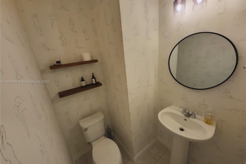 Снять в аренду таунхаус в Палм Спрингс, Флорида 3 спальни, 157.1м2, № 1945870 - фото 6