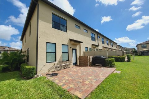 Снять в аренду таунхаус в Палм Спрингс, Флорида 3 спальни, 157.1м2, № 1945870 - фото 18