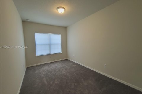 Снять в аренду таунхаус в Палм Спрингс, Флорида 3 спальни, 157.1м2, № 1945870 - фото 17