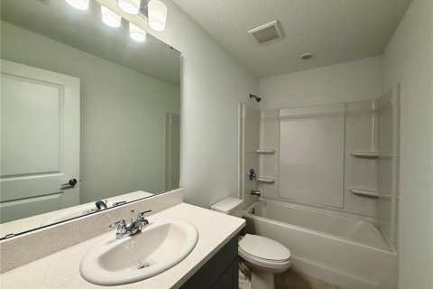 Townhouse in Bradenton, Florida 3 bedrooms, 127.55 sq.m. № 1884392 - photo 11