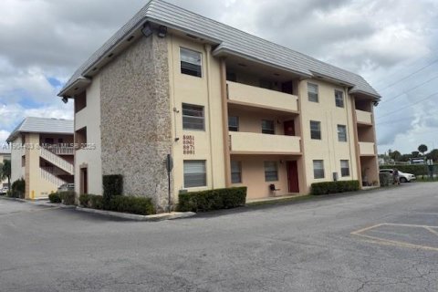 Apartment in Miami, Florida 1 bedroom, 62.24 sq.m. № 1954967