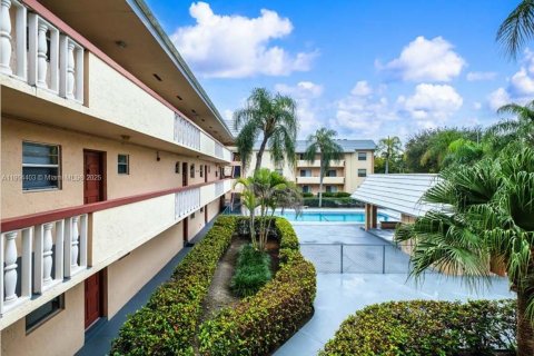 Apartment in Miami, Florida 1 bedroom, 62.24 sq.m. № 1954967 - photo 3