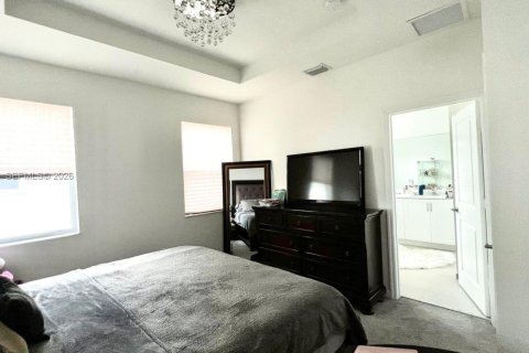 Townhouse in Homestead, Florida 4 bedrooms, 123.65 sq.m. № 2003455 - photo 7