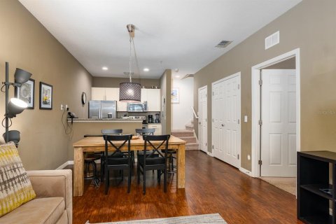 Casa en alquiler en Kissimmee, Florida, 3 dormitorios, 120.77 m2 № 1919604 - foto 2