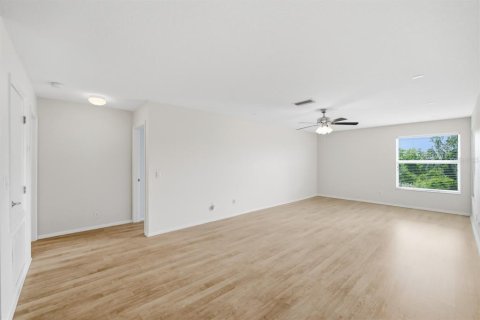 House in Fish Hawk, Florida 5 bedrooms, 302.49 sq.m. № 2196479 - photo 21