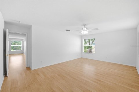 House in Fish Hawk, Florida 5 bedrooms, 302.49 sq.m. № 2196479 - photo 27