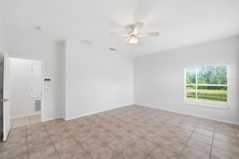 House in Fish Hawk, Florida 5 bedrooms, 302.49 sq.m. № 2196479 - photo 17