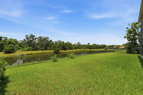 House in Fish Hawk, Florida 5 bedrooms, 302.49 sq.m. № 2196479 - photo 8