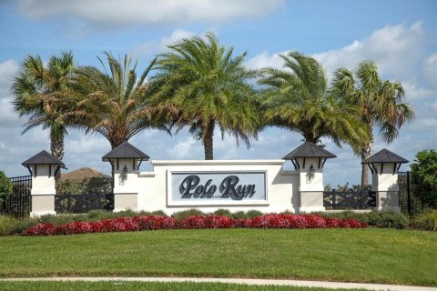 House in Bradenton, Florida 6 bedrooms, 324.23 sq.m. № 1858326 - photo 2