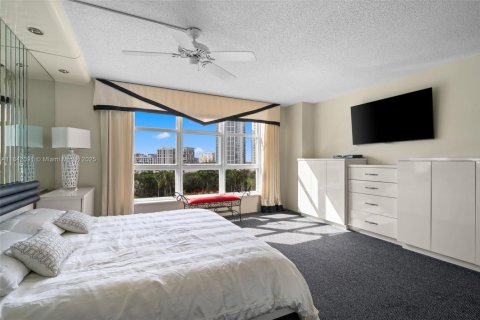 Condo in Aventura, Florida, 2 bedrooms № 1834480 - photo 14