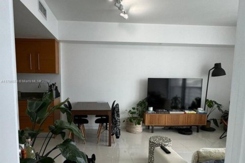 Condominio en venta en Miami, Florida, 1 dormitorio, 55.46 m2 № 1696659 - foto 5