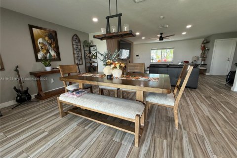 Villa ou maison à vendre à Homestead, Floride: 3 chambres, 157.47 m2 № 1968441 - photo 12