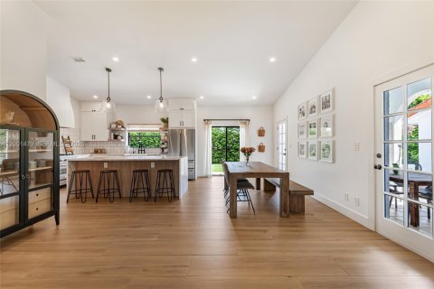 House in Plantation, Florida 4 bedrooms, 235.79 sq.m. № 2065658 - photo 18