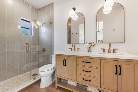 House in Plantation, Florida 4 bedrooms, 235.79 sq.m. № 2065658 - photo 28