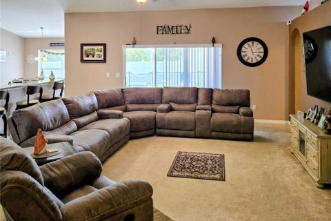 House in Palm Coast, Florida 4 bedrooms, 227.42 sq.m. № 1888676 - photo 4