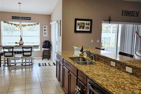 House in Palm Coast, Florida 4 bedrooms, 227.42 sq.m. № 1888676 - photo 11