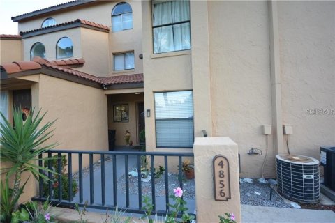 Adosado en alquiler en Orlando, Florida, 2 dormitorios, 79.9 m2 № 1847988 - foto 1