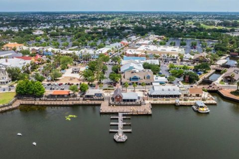 Casa en venta en Lady Lake, Florida, 4 dormitorios, 212.37 m2 № 1857804 - foto 20