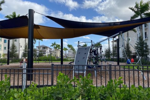 Copropriété à louer à Doral, Floride: 3 chambres № 1806185 - photo 3