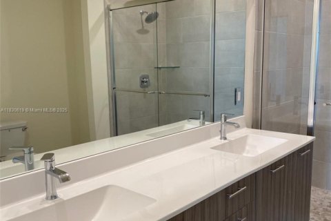 Copropriété à louer à Doral, Floride: 3 chambres № 1806185 - photo 11