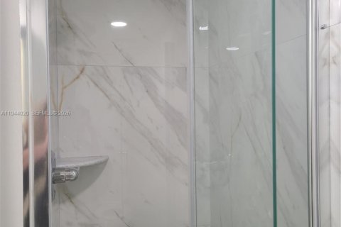 Apartment in Miami, Florida 2 bedrooms, 72.65 sq.m. № 2001018 - photo 13