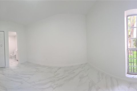 Apartment in Miami, Florida 2 bedrooms, 72.65 sq.m. № 2001018 - photo 15