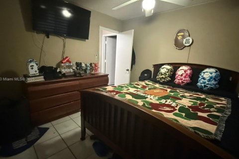 Townhouse in Miami, Florida 3 bedrooms, 144 sq.m. № 1894273 - photo 10