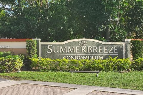 Снять в аренду кондоминиум в Санрайз, Флорида 2 спальни, 95.13м2, № 2043445 - фото 22