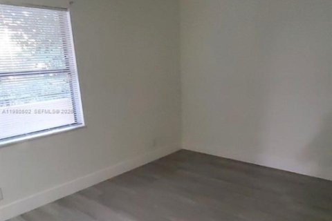 Снять в аренду кондоминиум в Санрайз, Флорида 2 спальни, 95.13м2, № 2043445 - фото 6