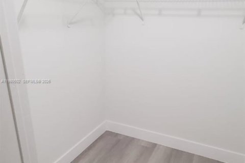 Снять в аренду кондоминиум в Санрайз, Флорида 2 спальни, 95.13м2, № 2043445 - фото 10