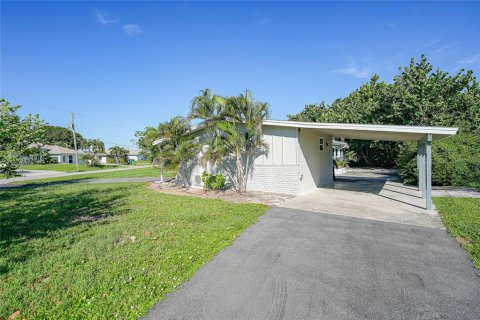 Villa ou maison à vendre à Port Charlotte, Floride: 3 chambres, 158.77 m2 № 1910593 - photo 27