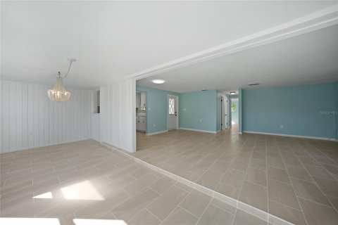 Villa ou maison à vendre à Port Charlotte, Floride: 3 chambres, 158.77 m2 № 1910593 - photo 10
