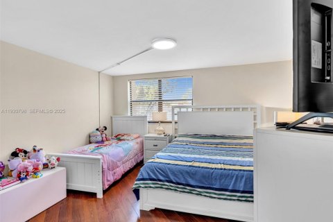 Снять в аренду кондоминиум в Майами, Флорида 2 спальни, 92.9м2, № 1989508 - фото 27