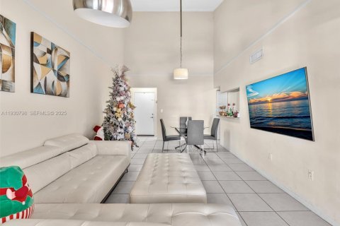 Снять в аренду кондоминиум в Майами, Флорида 2 спальни, 92.9м2, № 1989508 - фото 26