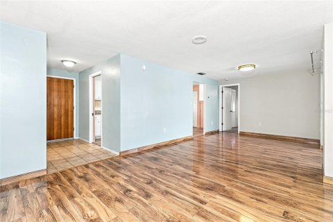 Villa ou maison à vendre à Port Richey, Floride: 3 chambres, 131.55 m2 № 2408579 - photo 4