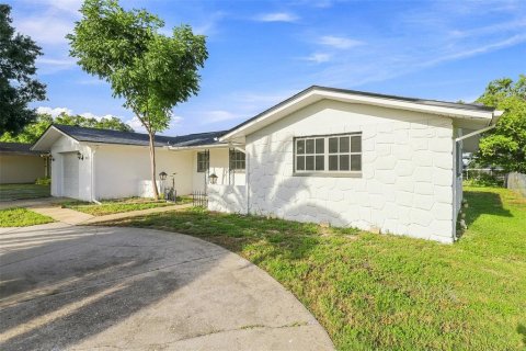 Villa ou maison à vendre à Port Richey, Floride: 3 chambres, 131.55 m2 № 2408579 - photo 2