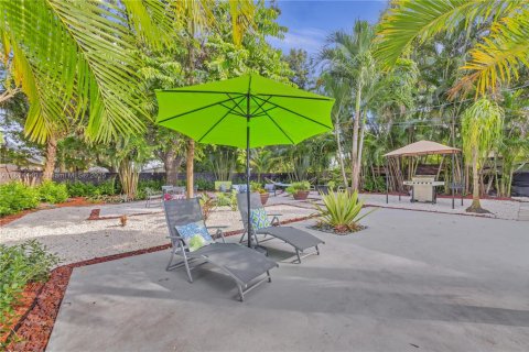 Casa en alquiler en Fort Lauderdale, Florida, 3 dormitorios, 138.8 m2 № 2012330 - foto 13