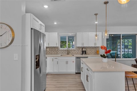 Casa en alquiler en Fort Lauderdale, Florida, 3 dormitorios, 138.8 m2 № 2012330 - foto 14