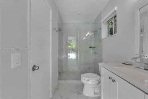 Casa en alquiler en Fort Lauderdale, Florida, 3 dormitorios, 138.8 m2 № 2012330 - foto 12