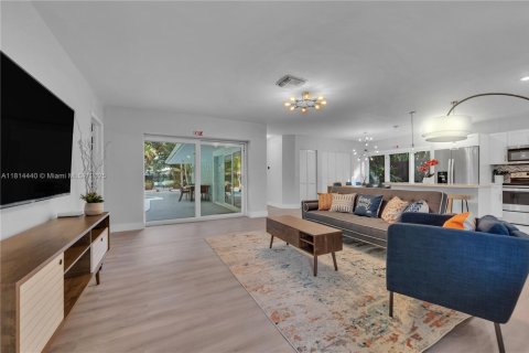 Casa en alquiler en Fort Lauderdale, Florida, 3 dormitorios, 138.8 m2 № 2012330 - foto 17