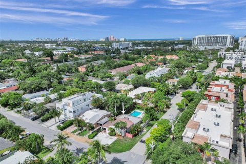 House in Fort Lauderdale, Florida 2 bedrooms, 114.27 sq.m. № 1874750 - photo 26