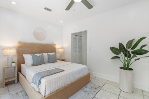 House in Fort Lauderdale, Florida 2 bedrooms, 114.27 sq.m. № 1874750 - photo 16